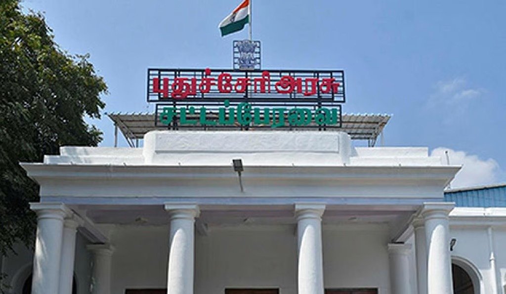 புதுச்சேரியில் 21 பேருக்கு மாநில நல்லாசிரியர் விருதுகள் அறிவிப்பு